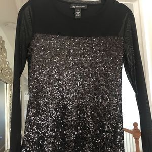 Long sleeve blouse with mesh sleeves